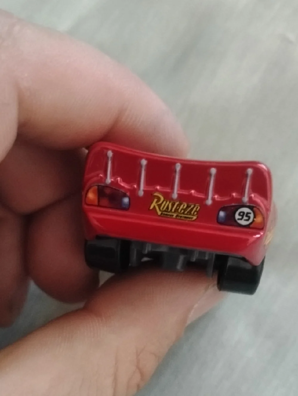 Radiator Springs Lightning McQueen– Pixar Cars
